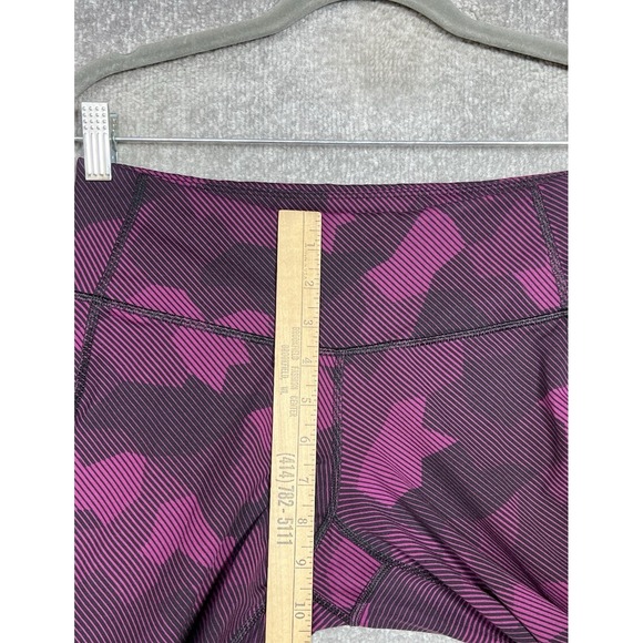 Old Navy Active Compression Leggings‎ Womens Size Medium Pink Black Camo Stretch - Picture 9 of 11